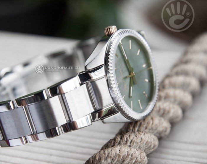 Review đồng hồ Calvin Klein K5R33B4Y: Mặt số khảm ngọc trai - Ảnh 1