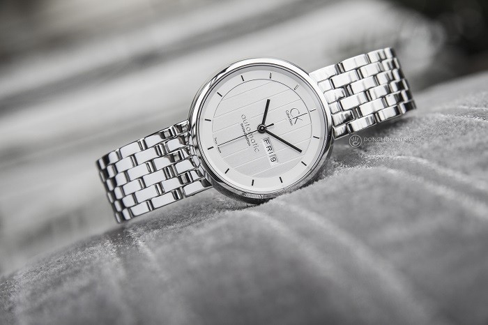 Review đồng hồ Calvin Klein K1423520: mang bộ máy tự động - Ảnh 2