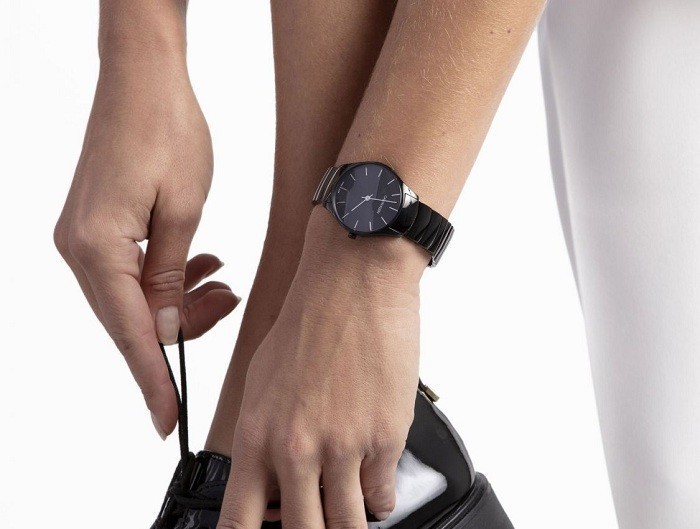 Đồng hồ Calvin Klein K4D22441 khoác lên tông đen huyền bí - Ảnh 2