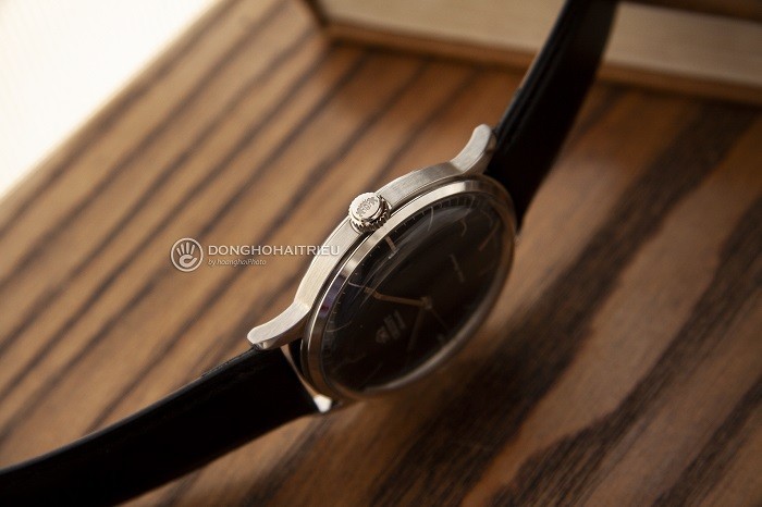 Đồng hồ Orient FAC0000DB0 tạo hình mỏng và sắc đen tinh tế - Ảnh 4