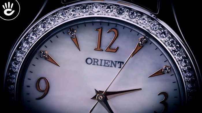 Review đồng hồ Orient FQC10002W0: Nhẹ nhàng nhưng tinh tế. - Ảnh: 4