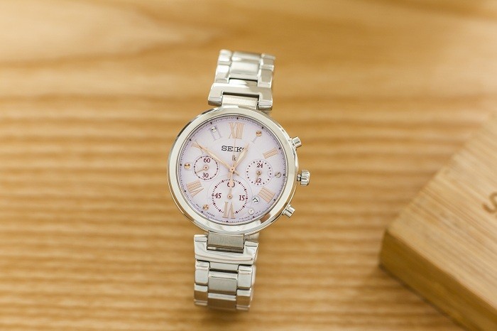 Đồng hồ Seiko SRW801P1 có thiết kế mặt số hồng nhạt nữ tính - Ảnh 1