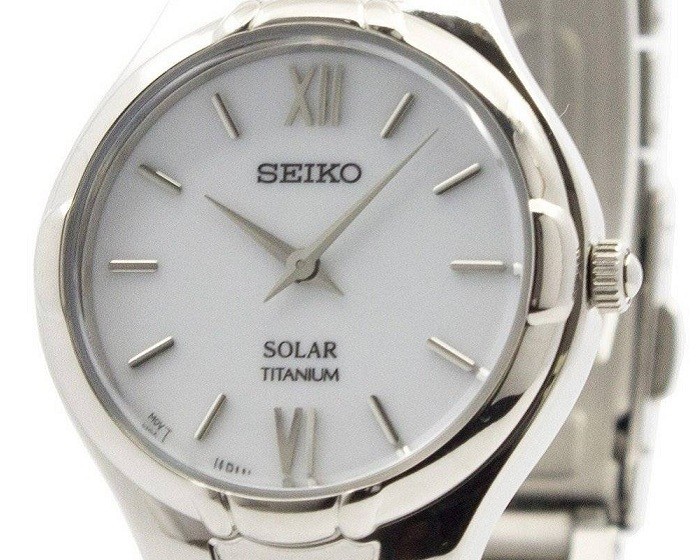 Review đồng hồ Seiko SUP277P1: Chất liệu titanium siêu bền - Ảnh 2