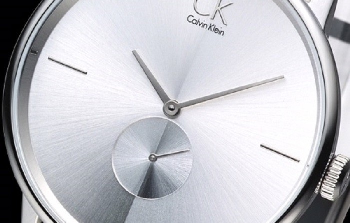 Đồng hồ Calvin Klein Đôi K2Y231K6: Tone màu bạc sang trọng -ảnh 2