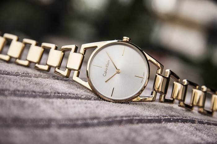 Review đồng hồ Calvin Klein (CK) K7L23646 dây đeo thời trang-ảnh 2