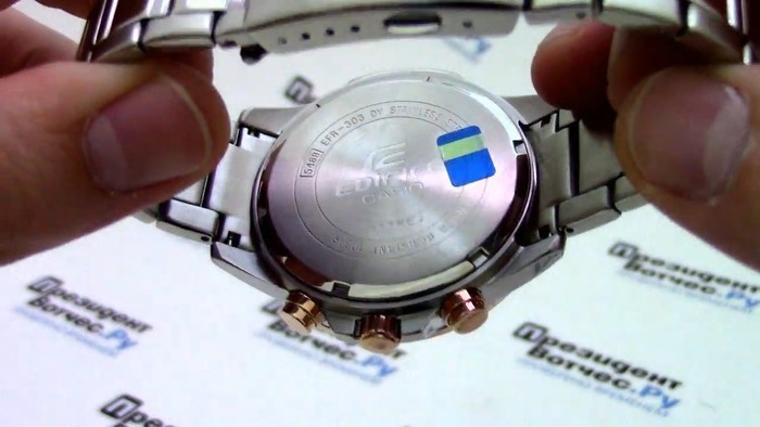 Review đồng hồ Casio EFR-303PG-2AVUDF chức năng World Time - Ảnh 4