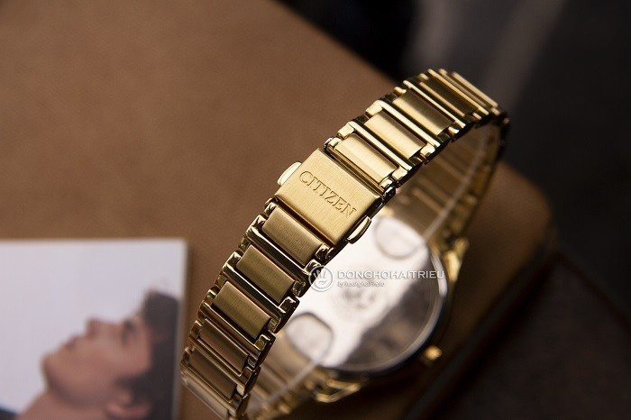 Review đồng hồ Citizen FE6102-53A: mang sắc vàng sang trọng - Ảnh 3