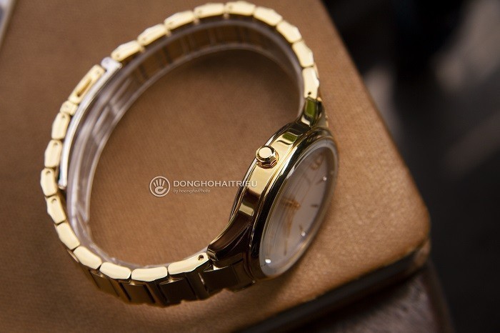 Review đồng hồ Citizen FE6102-53A: mang sắc vàng sang trọng - Ảnh 4