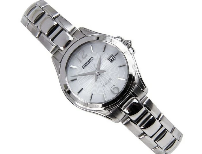 Review đồng hồ Seiko SUT233P1: Màu bạc trắng đầy trang nhã - Ảnh 1