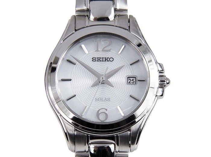 Review đồng hồ Seiko SUT233P1: Màu bạc trắng đầy trang nhã - Ảnh 2