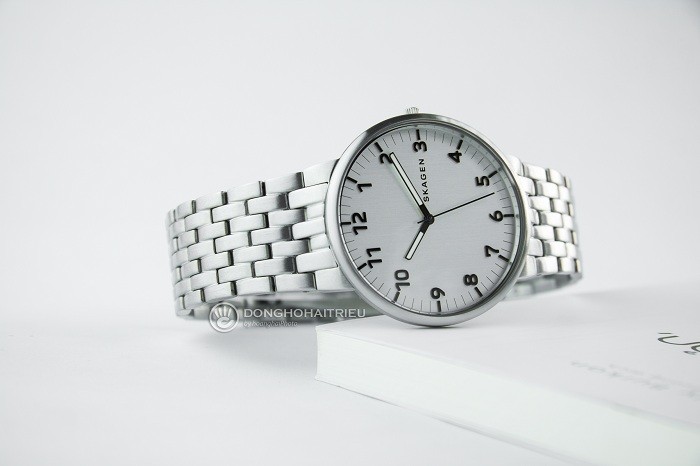 Review đồng hồ Skagen SKW6200: Thiết kế mạ bạc sang trọng - Ảnh 1