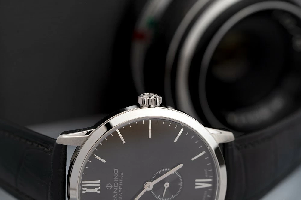 giá mặt kính sapphire đồng hồ