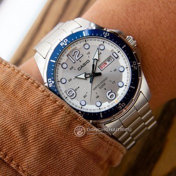 Đồng hồ Cartier nam, nữ giá bao nhiêu, của nước nào? 7