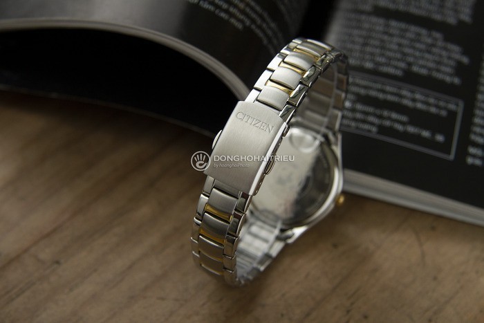 Đồng hồ Citizen EO1184-81D khảm xà cừ, đính pha lê cao cấp Ảnh 3