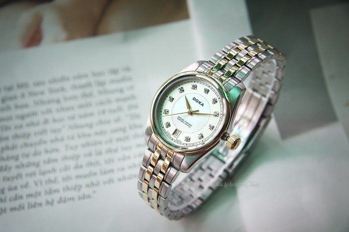 Đồng hồ Doxa D150TCM dây Demi, đính 11 viên kim cương thật - Ảnh 3