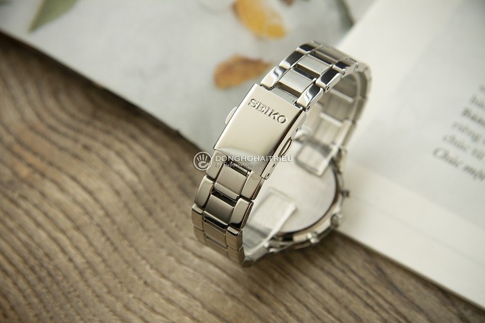 Review đồng hồ Seiko SNDV25P1: dây đeo kim loại thời thượng - Ảnh 2