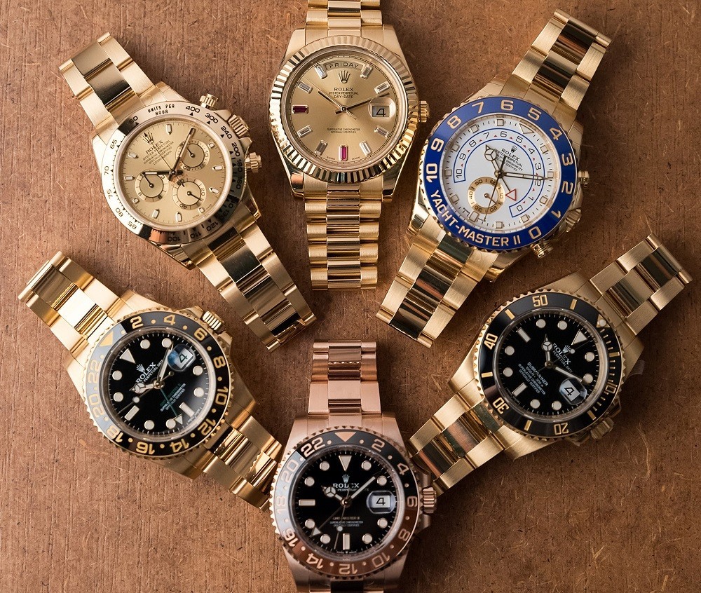 Có rất nhiều mẫu đồng hồ Rolex cũ được bày bán - Ảnh 3