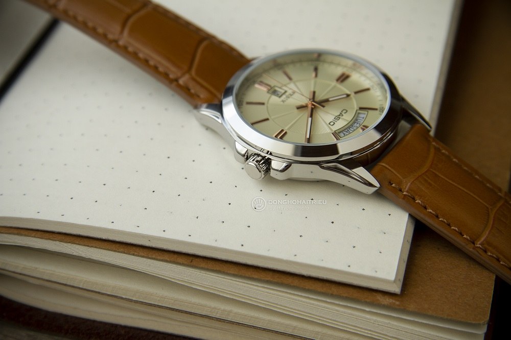 Lựa chọn dây đeo đồng hồ sao cho phù hợp với tính chất công việc - Ảnh 10