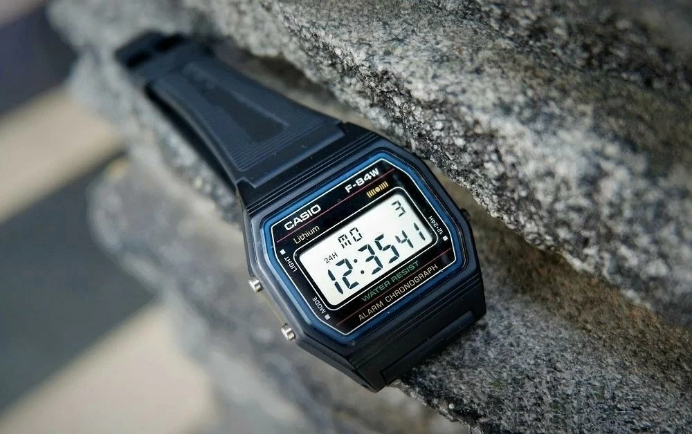 Đồng hồ nam dây nhựa Casio G-Shock chính hãng Anh Khuê GA-700FF-8ADR (53mm)  - Đồng hồ thể thao nam | HaiTrieuWatch.com