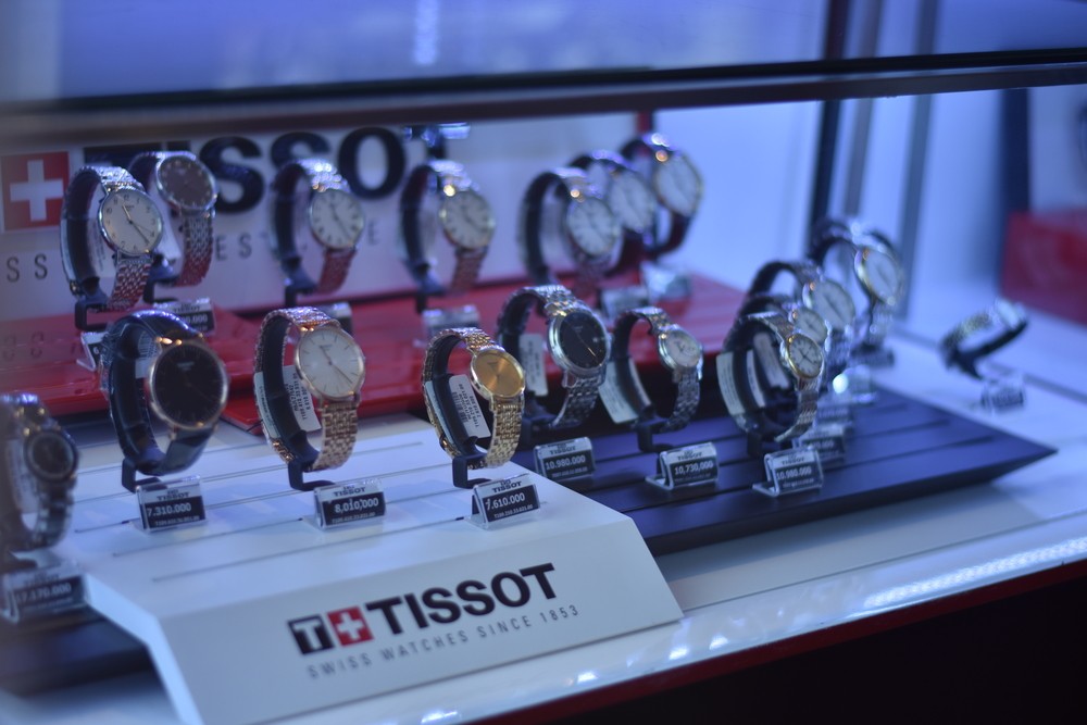 Đánh giá đồng hồ Tissot Le Locle Powermatic 80 có gì đặc biệt - Ảnh 11