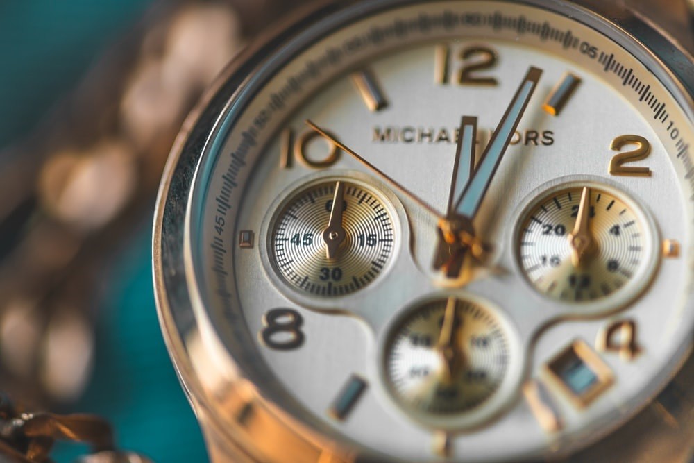 Thay pin đồng hồ Michael Kors có thể làm ảnh hưởng đến linh kiện - Ảnh 9