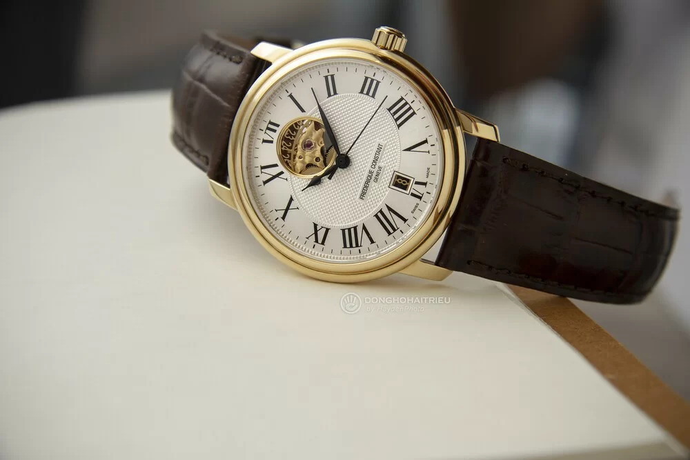 TOP các loại đồng hồ đeo tay nam nổi tiếng và đáng mua nhất - 11