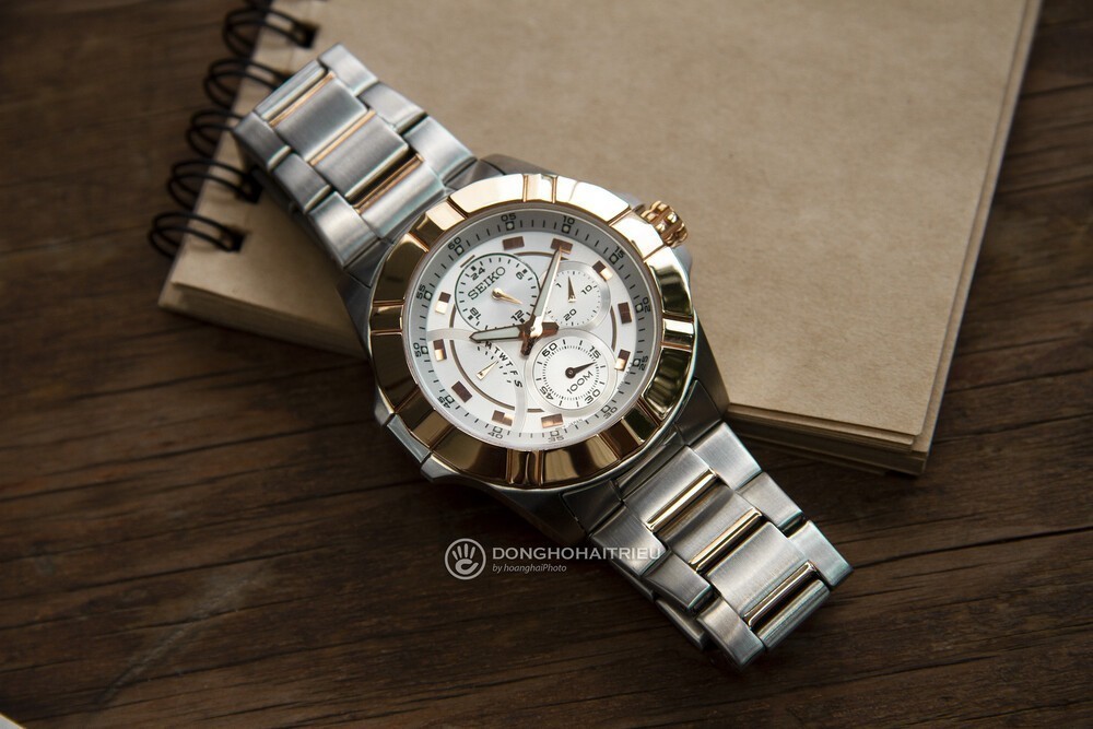 TOP các loại đồng hồ đeo tay nam nổi tiếng và đáng mua nhất - 12