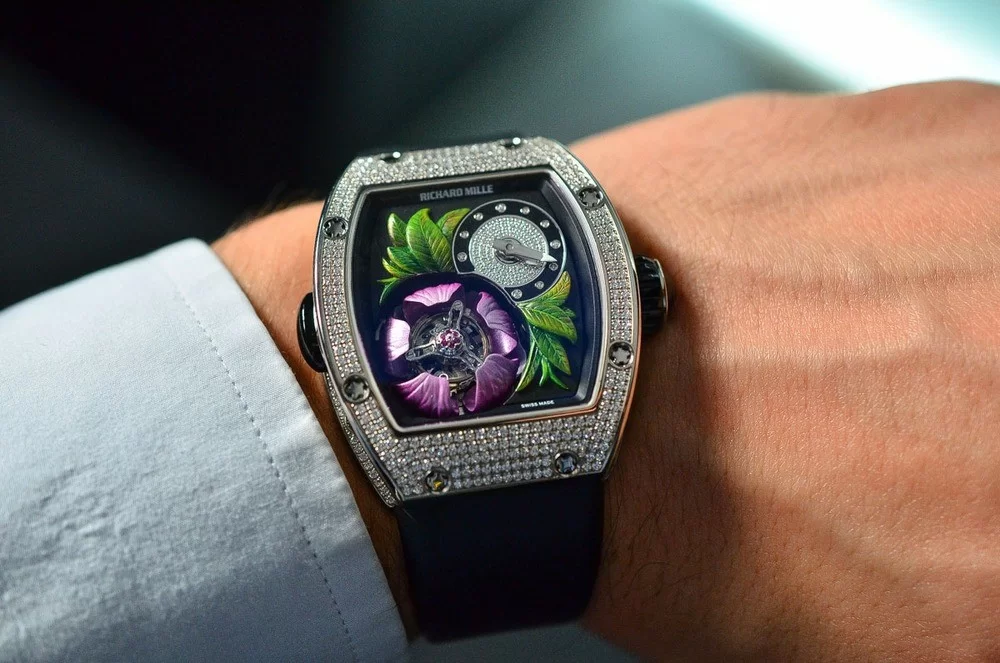 20 chiếc đồng hồ đắt nhất Việt Nam đáng để chiêm ngưỡng - Ảnh 11