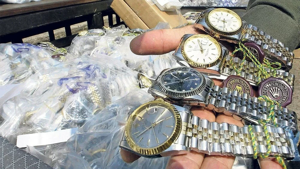 Đồng hồ nam giá khoảng 300k thì mua hãng nào tốt nhất? 1
