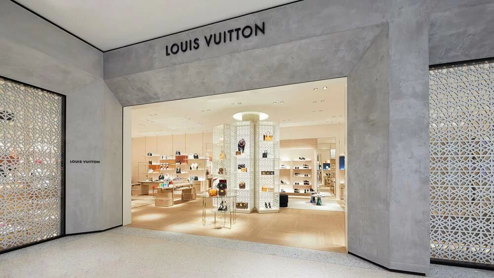 Đồng hồ Louis Vuitton (LV) của nước nào? Có tốt không? Giá bán - Ảnh 12