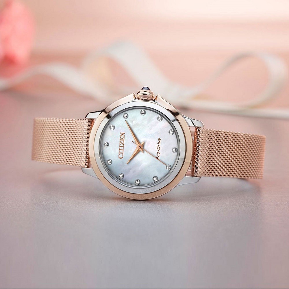 Đồng hồ Citizen nữ đính kim cương là sản phẩm mà phái đẹp không thể bỏ lỡ - Ảnh 2