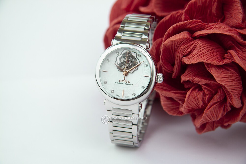 Những chiếc đồng hồ Full kim cương giá tốt, bán chạy tại VN - Ảnh 11