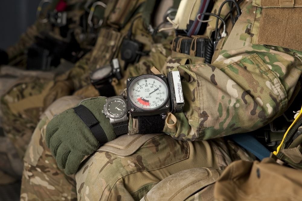 Đồng hồ quân đội Mỹ có gì đặc biệt? Mua ở đâu uy tín? - ảnh 1