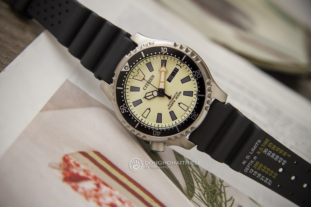  mẫu đồng hồ cơ nam đẹp có nhiều hàng Fake - Ảnh 31