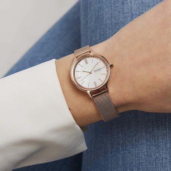 Cách chọn đồng hồ đeo tay nữ đúng size màu kiểu dáng đẹp - Ảnh 10