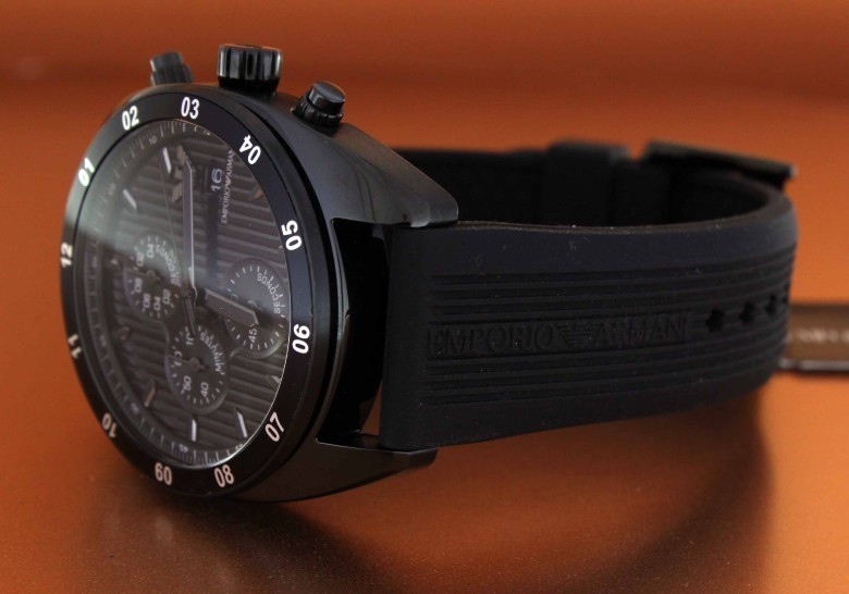 Kiểm tra đồng hồ Armani fake qua dây đeo - Ảnh 11