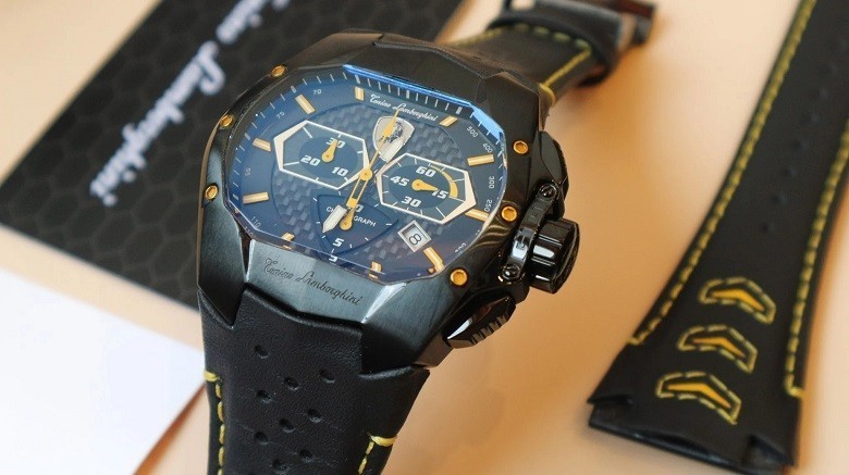 Đồng hồ Lamborghini chính hãng có phần dây đeo dễ dàng tháo lắp