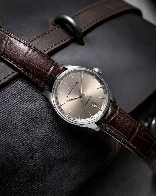Đồng hồ Hamilton dây da với thiết kế giản đơn, thanh lịch - Ảnh 15