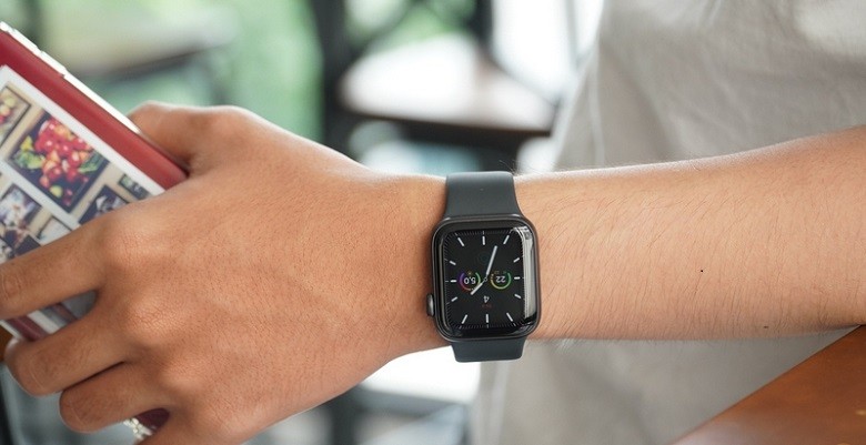 Apple Watch Series 5 GPS chức năng tiên tiến hơn bản cũ - Ảnh 4