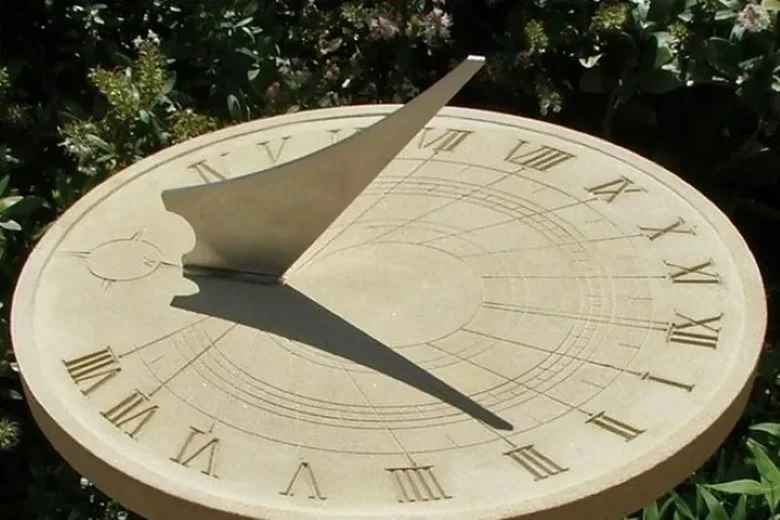 Bí ẩn đồng hồ mặt trời của người Ai Cập cổ, ưu nhược điểm
