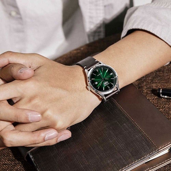 Bộ máy và tính năng ưu việt được lồng ghép trong nét đẹp của chiếc đồng hồ năm 1965 - Ảnh 16