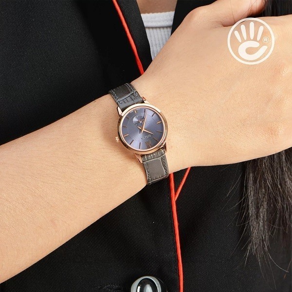 Doxa Executive Slim là mẫu đồng hồ nữ dây da mặt tròn đáng sở hữu - Ảnh 19