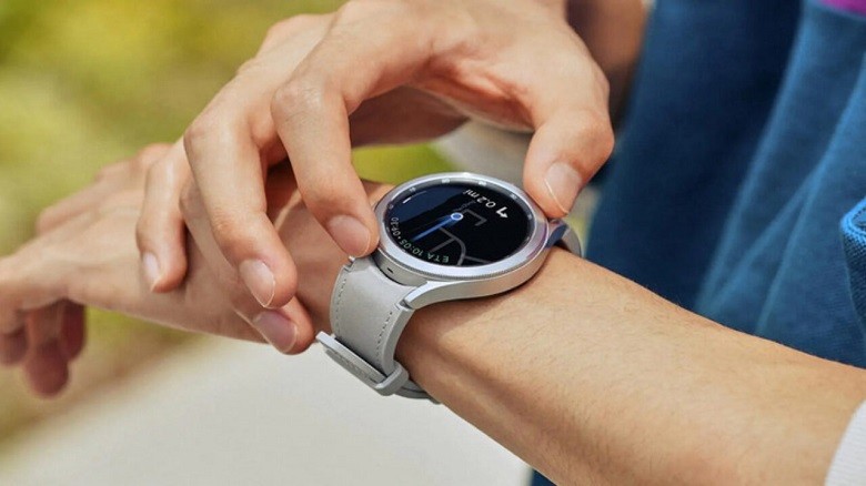 Được trang bị kính cường lực Gorilla Glass giúp chiếc smartwatch mặt tròn được bảo vệ tối đa - Ảnh 3
