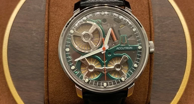 Review đồng hồ Bulova Accutron chi tiết từ A-Z - Ảnh 4