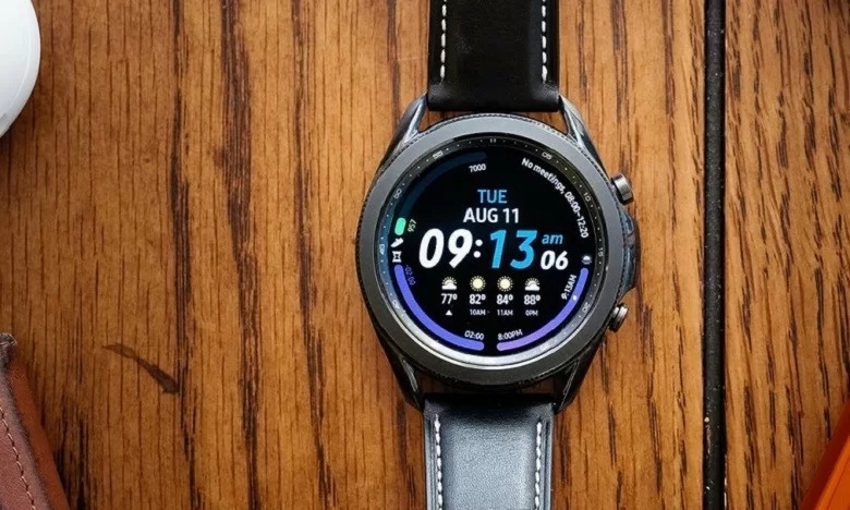 Chỉ việc xoay vòng bezel là có thể chuyển đổi các tính năng trong smartwatch mặt tròn - Ảnh 9