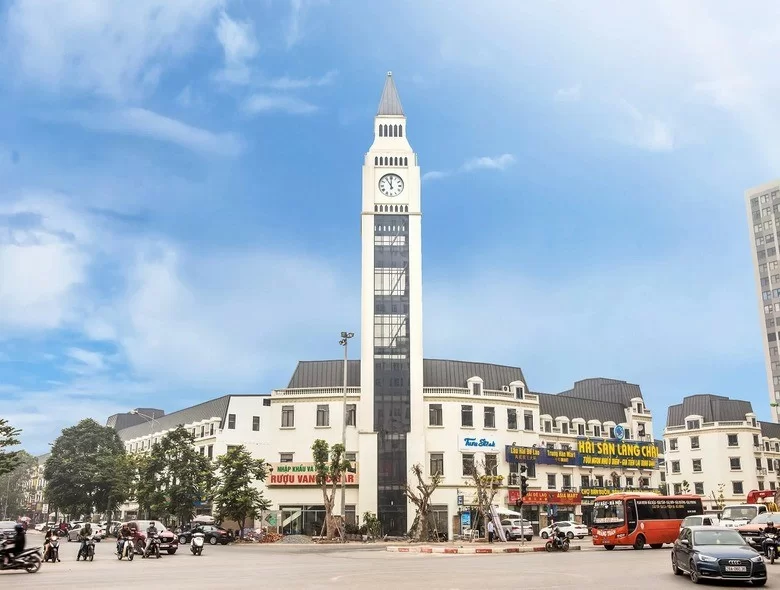 Tháp đồng hồ ở Việt Nam Văn Phú La Casta - Ảnh 1