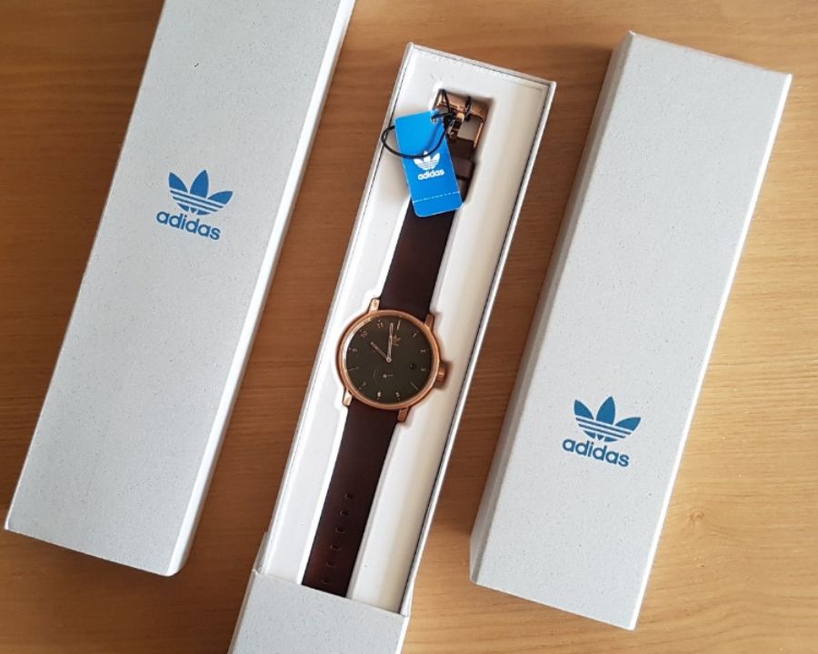 Review đồng hồ Adidas nam, nữ giá bao nhiêu, của nước nào? 5