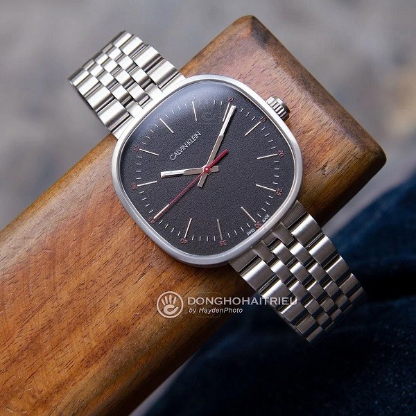 Sự nổi bật về thiết kế lẫn chất lượng là điểm hút của đồng hồ CK - Ảnh Calvin Klein K9Q12131 - Ảnh 21