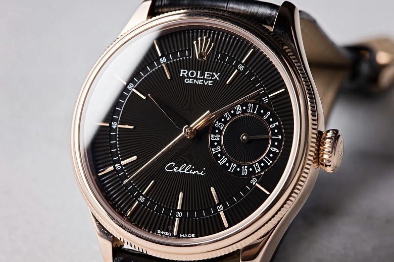 Thiết kế đặc trưng trên các mẫu đồng hồ The Rolex Geneve Cellini là vòng bezel khắc rãnh - Hình 13
