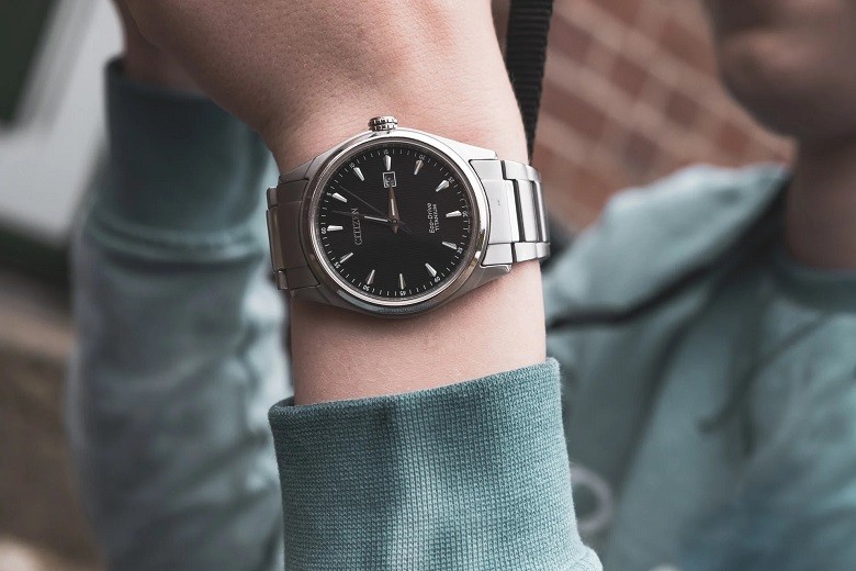 Nằm trong bộ sưu tập Citizen Eco-Drive, đồng hồ Citizen Titanium chính hãng bao nhiêu tiền liên tiếp nhận về những quan tâm nhất định - Hình 7